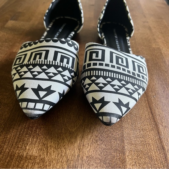 Chinese Laundry "Easy Does It" Aztec Canvas Flats - Picture 6 of 13